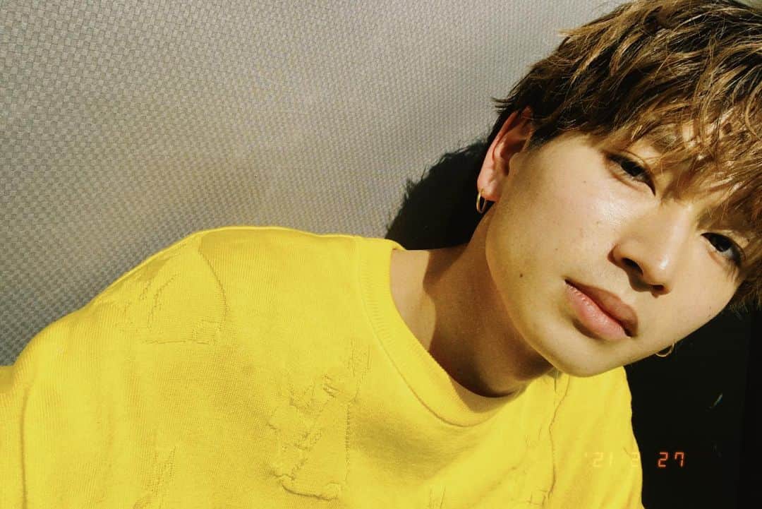 のインスタグラム：「太陽光はトーンを上げてくれる🌞」