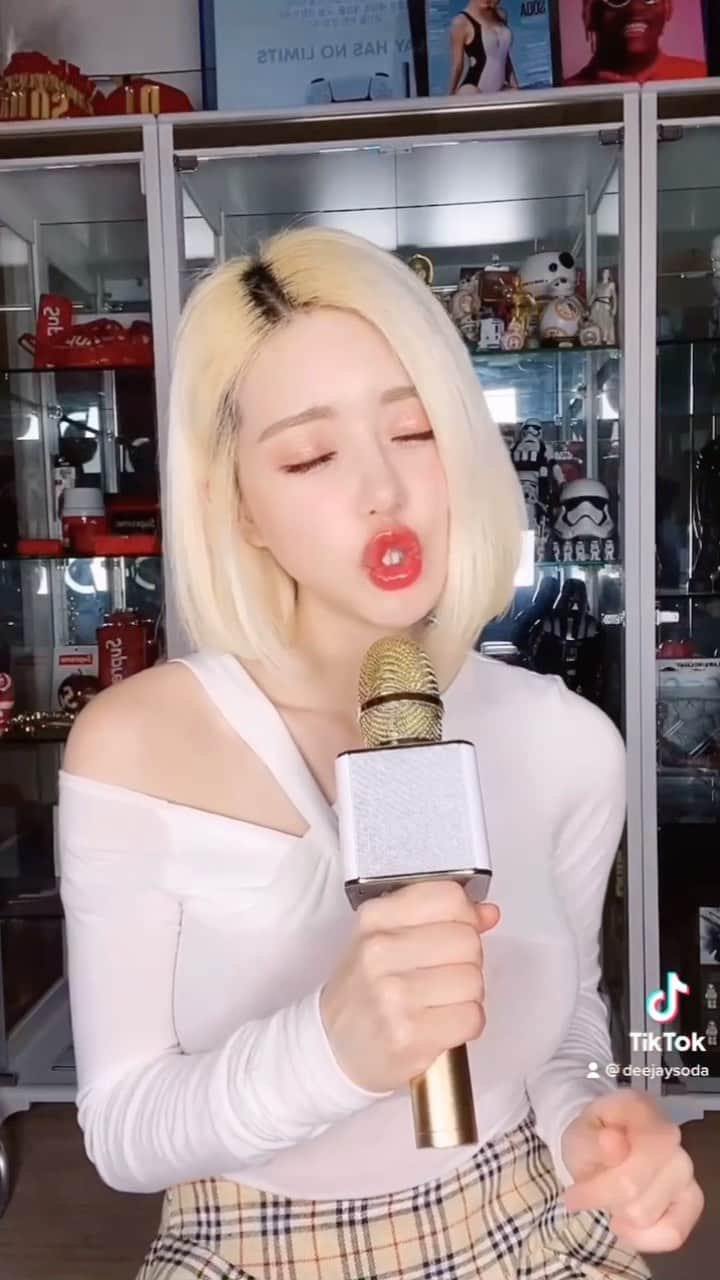 Dj Sodaのインスタグラム：「내가 생각한 목소리와 현실......🥲」