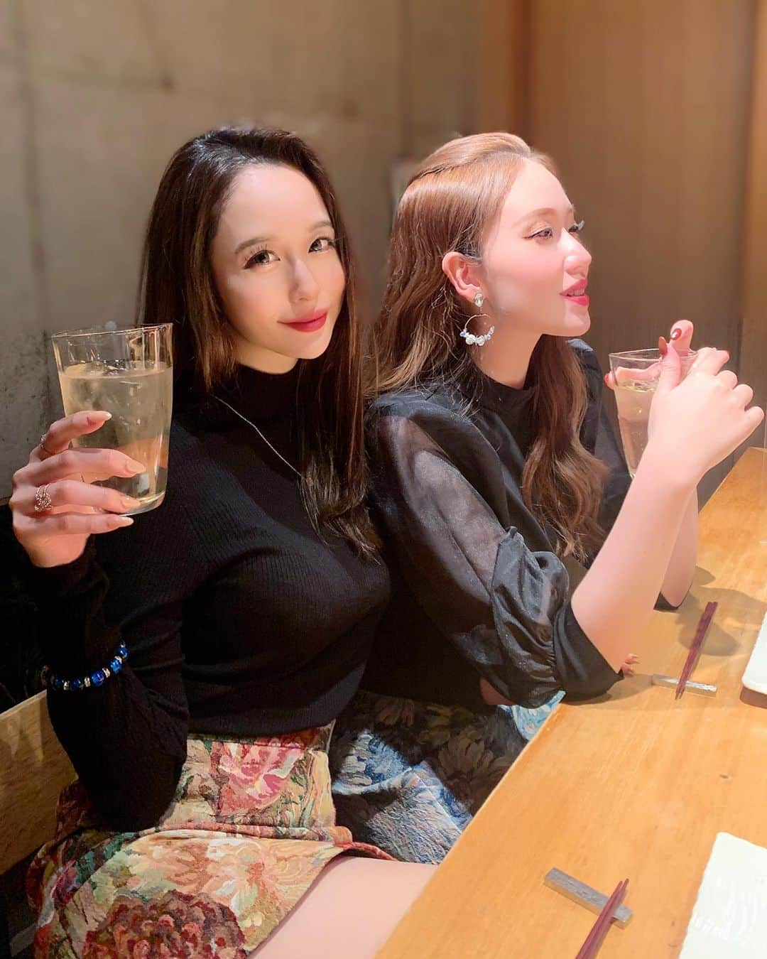 生田千秋さんのインスタグラム写真 - (生田千秋Instagram)「お姉様はいつも左👯‍♀️💗﻿ 横顔も美しすぎます✨﻿ ﻿ #まえちー #のみちー」2月27日 21時38分 - maechi_0815