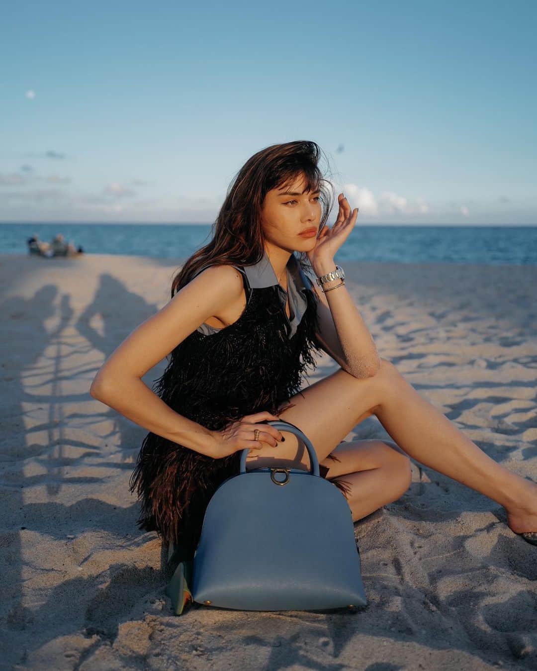 ナタリー・スアレスさんのインスタグラム写真 - (ナタリー・スアレスInstagram)「All dressed up for the @ferragamo runway show going live soon at 2pm CET! Taking my Salvatore Ferragamo SS21 look to the beaches of Miami to celebrate. #FerragamoAW21」2月27日 21時54分 - natalieoffduty