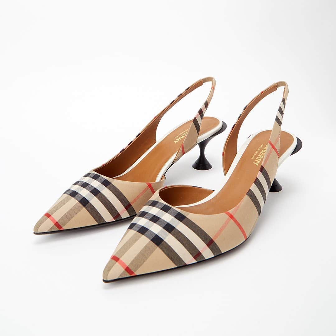 エルエヌシーシーのインスタグラム：「Check-out worthy. Offering a fresh take on signature styles, Burberry's Leticia Slingback Heeled Pumps are crafted from canvas, featuring an all-over vintage check motif, point toe, elasticated slingback strap and structural kitten heel. Discover these and more on LN-CC.COM @burberry」