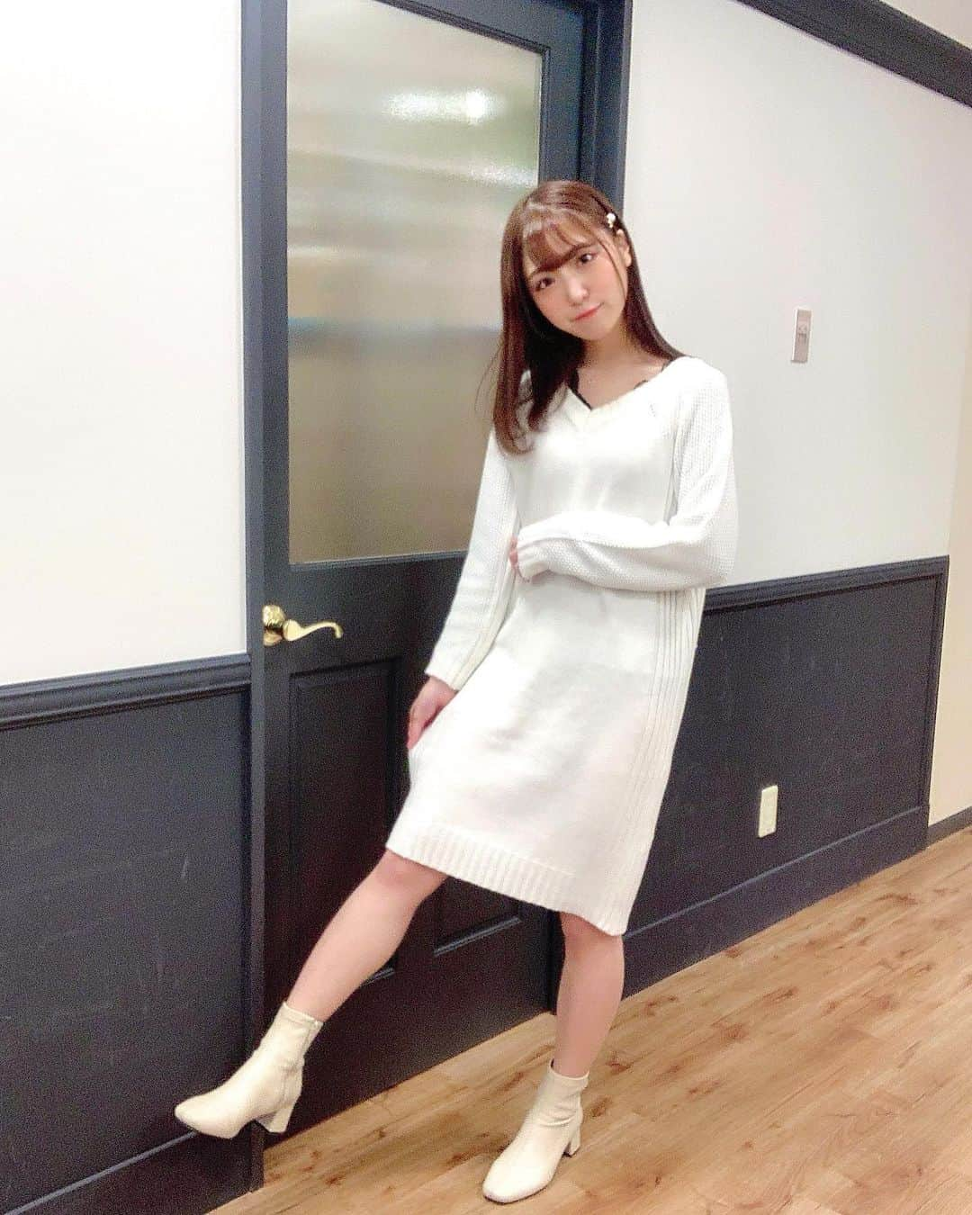 藤田みゆさんのインスタグラム写真 - (藤田みゆInstagram)「今日はゆるっとニットコーデでした🧶🤍  お久しぶりの1on1も楽しかったよ〜☺️  毎週、特典会やチェキチャや1on1などたくさん話せるコンテンツはあるけど、いくら話してももっと話したいって思ってもらえる存在になりたいな〜💭  みゆはみんなと話せるのがやっぱり楽しくて好きなの！💕」2月27日 21時51分 - miyu__mitsuha