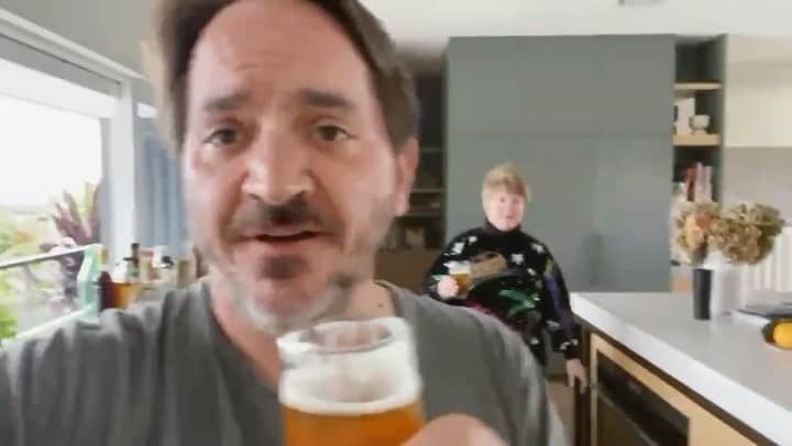 ベン・ファルコーンのインスタグラム：「Here is my advertisement for the amazing Barb and Star Go To Vista Del Mar!!! #Beer30isBACK 🍻」