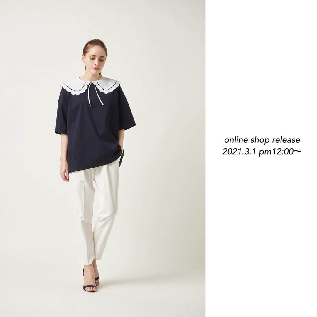 yoriのインスタグラム：「*online shop release *﻿ ・﻿ ・﻿ 3/1 pm12:00〜online shop にて2021 springの新作の #スカラップカラーカットソー が発売いたします！﻿ その他3月発売商品の詳細に関しましては後日お知らせします。﻿ ﻿ #スカラップカラーカットソー﻿ col. ホワイト、ネイビー、ブラック﻿ size. free﻿ ¥16,000＋tax﻿ ﻿ -------﻿ ※ただいま物流が大変混雑しておりますため発送に遅れが生じております。お客様には大変ご迷惑をおかけいたしますが予めご了承下さい。  #yori_japan」