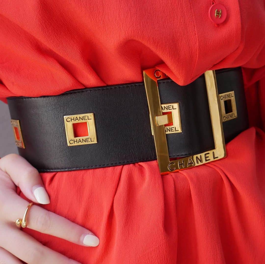 のインスタグラム：「Vintage Logos Leather Belt from 1993  Available Online for Purchase🛒  Search Code: ao22554  ✈️Free Shipping Worldwide  📩DM for more info and pricing ➡️info@amorevintagetokyo.com   #Vintage #AmoreTokyo #Authentic」