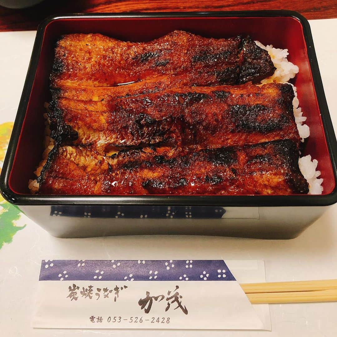 佳那さんのインスタグラム写真 - (佳那Instagram)「炭焼うなぎ　加茂  外パリ中フワ系  #キャバ嬢#キャバクラ#dance#錦3#東京#ねこ#happy#beautiful#glamorous#ネイル#カフェ#ランチ#love#すすきの#歌舞伎町#ホスト#中洲#佳那嬢#fashion#六本木#cute#instagood#ビキニ#美容#整形#美尻#golf#筋トレ#gym」2月27日 14時33分 - kanajyo_glamorous