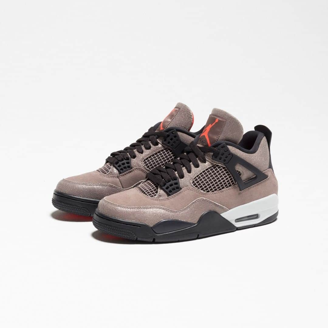 UNDFTDさんのインスタグラム写真 - (UNDFTDInstagram)「Jordan AJ 4 Retro 'Taupe Haze' // Available Saturday 2/27 at Undefeated.com @jumpman23」2月27日 14時50分 - undefeatedinc