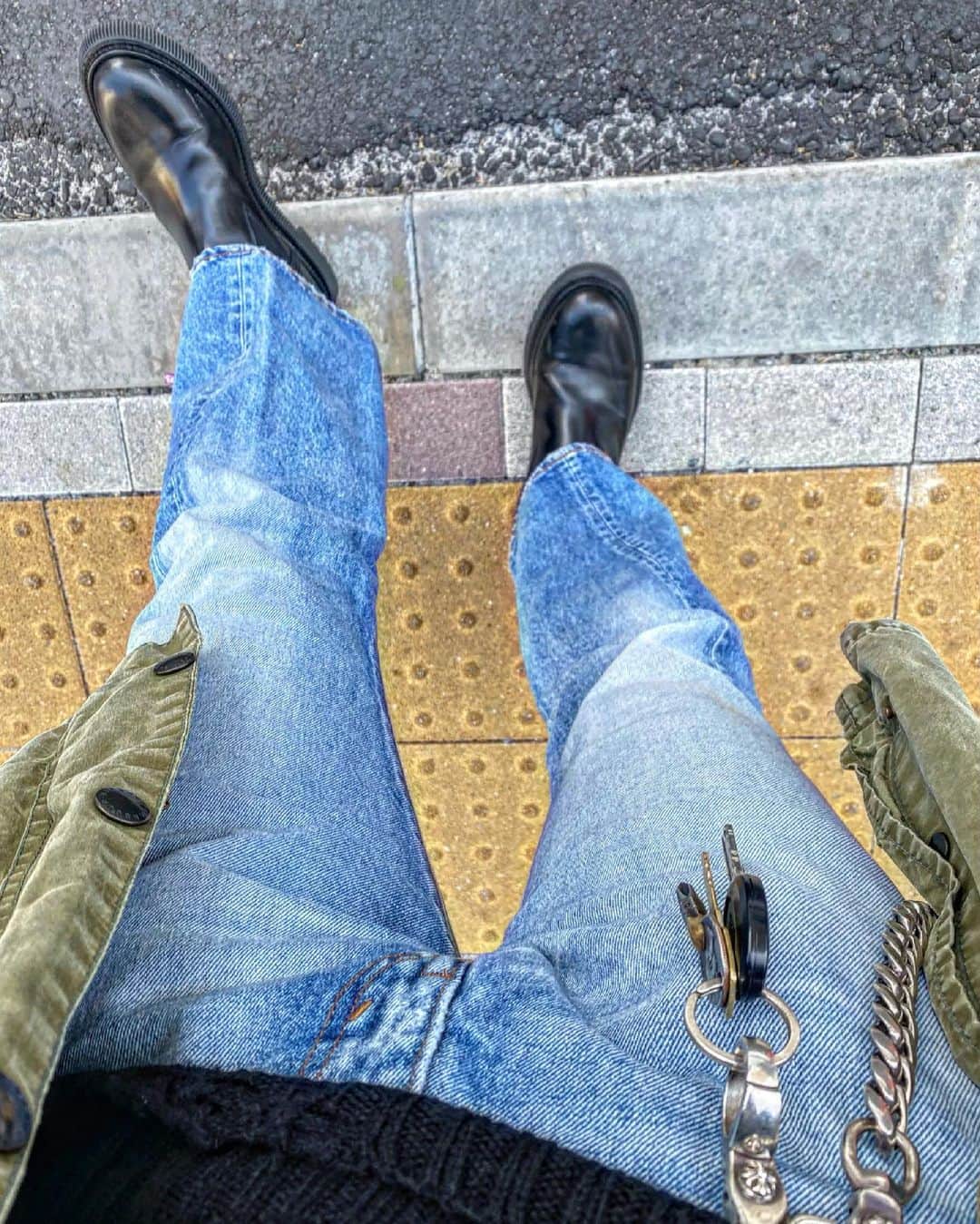 小川哲史のインスタグラム：「☀️  #forsomeone」
