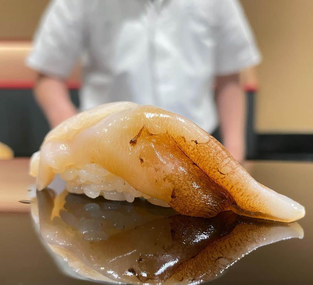 SUSHI KANDA • 寿司神田さんのインスタグラム写真 - (SUSHI KANDA • 寿司神田Instagram)「Omizokai  おおみぞ貝  For reservation: 02.712.6639 or 099.606.0013 Or add us on Line @kandarestaurants  #sushikanda#sushi#japanesecuisine#sashimi#foodporn#aroi#aroiibkk#ginraidee#paigingun#wongnai#edtguide#bkkmenu#starvingtime#寿司神田#」2月27日 15時41分 - sushi.kanda