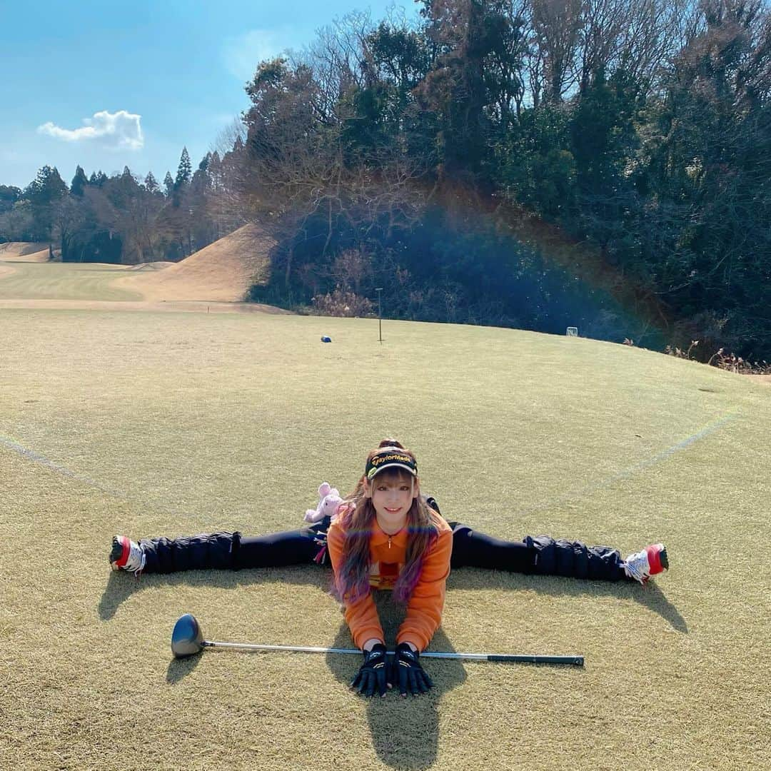 さくらのインスタグラム：「⛳️﻿ ﻿ #ゴルフ #ゴルフ女子 #ゴルフ初心者 #ゴルフ大好き #ゴルフウェア #ゴルフコーデ #スポーツ #ゴルファー #ラウンド #スポーツ女子 #sports #ゴルフ好き #ゴルフファッション #ゴルフ仲間 #ゴルフ好きと繋がりたい #ゴルフ日和 #インスタゴルフ #⛳️ #골프 #golf #golfday #golfswing #golfwang #golfstagram #golfr #golflife #sports  #冬ゴルフ #エンジョイゴルフ #太平洋クラブ  #太平洋クラブ成田コース」