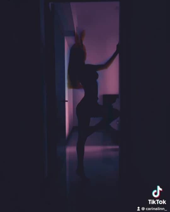 カリーナ・リンのインスタグラム：「mood for the weekend 🐰#tiktok」