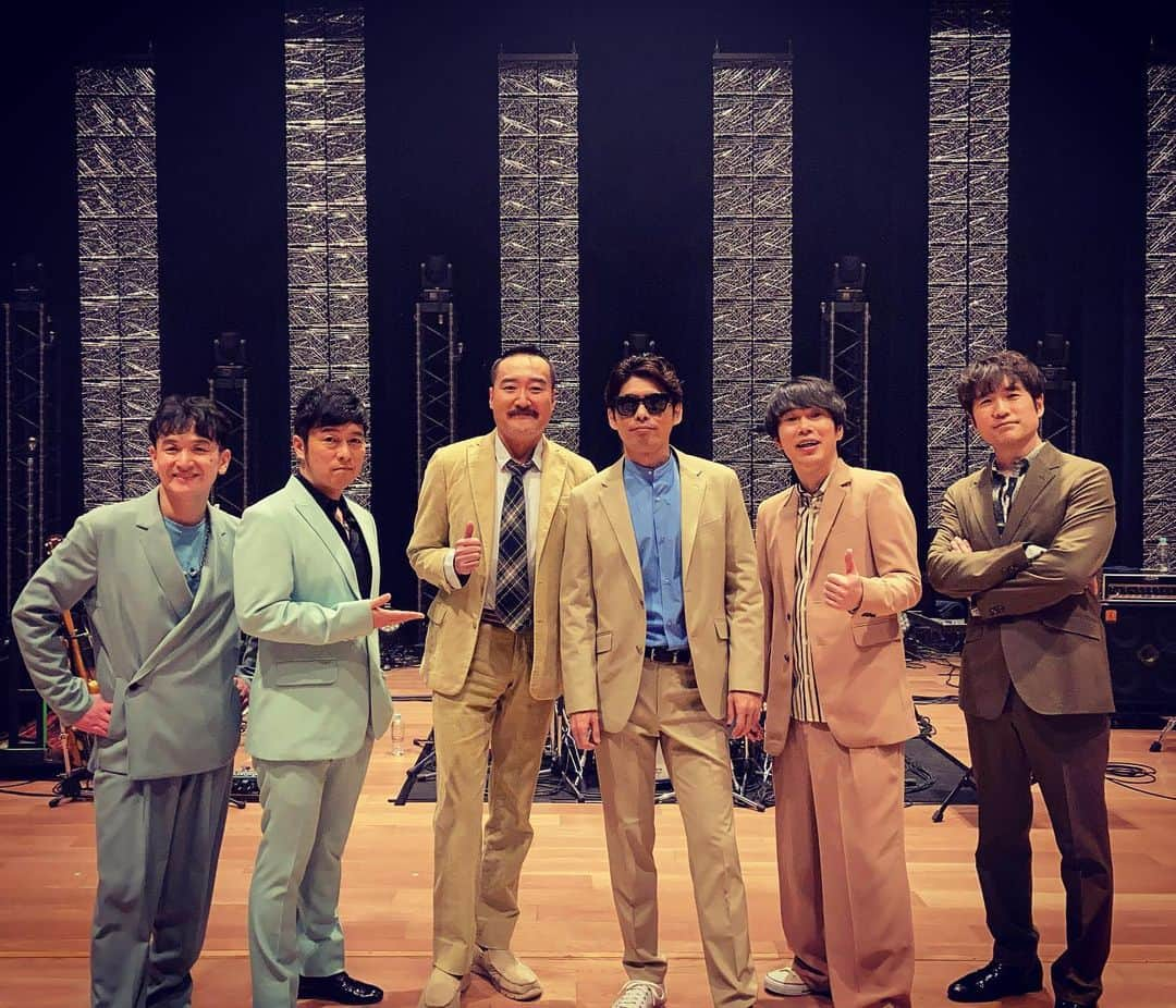 ゴスペラーズ【公式】さんのインスタグラム写真 - (ゴスペラーズ【公式】Instagram)「／ ゴスペラーズLIVE #ライブハウスからハーモニーを2 〜今夜はカップリング三昧〜 ＼ ご視聴頂いたみなさまありがとうございました‼️✨✨✨  まだ見てないという方は、 3月5日(金)23:59まで チケット販売中です🎫  詳しくはゴスペラーズ公式HPをご覧ください🏃‍♂️💨💨  #ゴスペラーズ #妹尾武」2月27日 22時10分 - the_gospellers_official