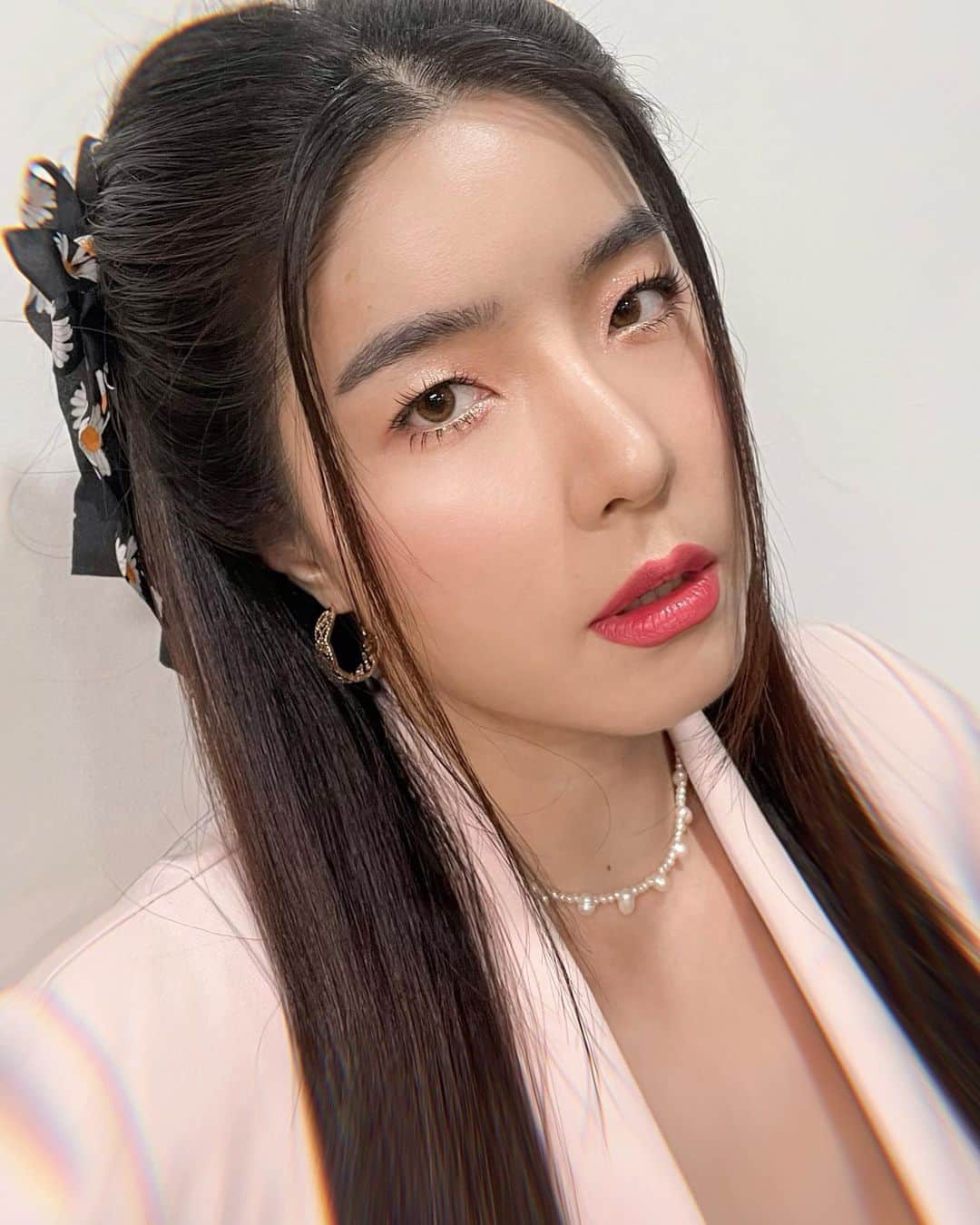 GYEON SEOのインスタグラム：「_* baby pinkkkk💗 . . @yalenass  @gartoontha」
