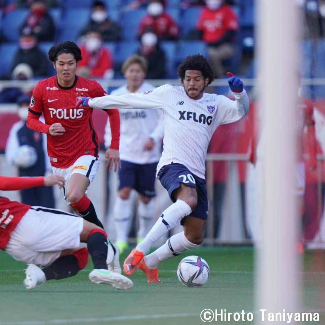 Goal Japanさんのインスタグラム写真 - (Goal JapanInstagram)「. ＼♦️阿部と森重、頼れる2人がゴール！🔵🔴／ #阿部勇樹 のゴールで #浦和レッズ が先制も、#森重真人 の得点で #FC東京 が追いつきドロー決着。 (Photo: Hiroto Taniyama) . #soccer #football #jleague #J1 #urawareds #urawa #fctokyo #tokyo #goaljleague #サッカー #フットボール  #明治安田生命Jリーグ #明治安田生命J1リーグ #2021のヒーローになれ #⚽」2月27日 17時00分 - goaljapan