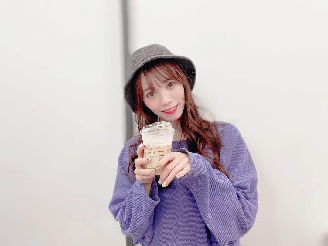 宇佐美幸乃さんのインスタグラム写真 - (宇佐美幸乃Instagram)「スタバのいちごムースの美味しすぎ、、、  #starbucks #coffee #rodeocrowns #ca4la #cafe #café #instagood #instalike #strawberry #idol #アイドル　#私服　#selfie #japanesegirl #fff #followｍe」2月27日 17時03分 - usami_yukino