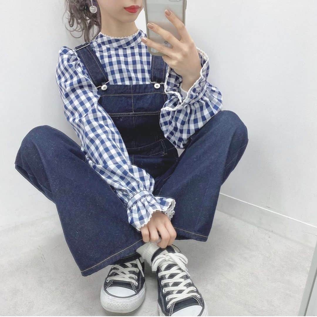 one after another NICECLAUPさんのインスタグラム写真 - (one after another NICECLAUPInstagram)「ㅤㅤㅤㅤㅤㅤㅤㅤㅤㅤㅤㅤㅤ ㅤㅤㅤㅤㅤㅤㅤㅤㅤㅤㅤㅤㅤ " 𝑛 𝑖 𝑐 𝑒 𝑐 𝑙 𝑎 𝑢 𝑝 の gingham check 🦨 "ㅤㅤㅤㅤㅤㅤㅤㅤㅤㅤㅤㅤㅤ ㅤㅤㅤㅤㅤㅤㅤㅤㅤㅤㅤㅤㅤ 春マストで取り入れたい柄 ℕ𝕠.𝟙👑ギンガムチェック"ㅤㅤㅤㅤㅤㅤㅤㅤㅤㅤㅤㅤㅤ ㅤㅤㅤㅤㅤㅤㅤㅤㅤㅤㅤㅤㅤ ナイスクラップでは 色んなアイテムのギンガムチェックが揃っています💭ㅤㅤㅤㅤㅤㅤㅤㅤㅤㅤㅤㅤㅤ 是非checkしてね🔍ㅤㅤㅤㅤㅤㅤㅤㅤㅤㅤㅤㅤㅤ ㅤㅤㅤㅤㅤㅤㅤㅤㅤㅤㅤㅤㅤ ㅤㅤㅤㅤㅤㅤㅤㅤㅤㅤㅤㅤㅤ 🦨Set up ジャケット #131240120 ¥4,900+taxㅤㅤㅤㅤㅤㅤㅤㅤㅤㅤㅤㅤㅤ ㅤㅤㅤㅤㅤㅤㅤㅤㅤㅤㅤㅤㅤ 🦨Set up ビスチェ #131310360 ¥2,900+taxㅤㅤㅤㅤㅤㅤㅤㅤㅤㅤㅤㅤㅤ ㅤㅤㅤㅤㅤㅤㅤㅤㅤㅤㅤㅤㅤ 🦨Set up スカート #131400070 ¥3,900+taxㅤㅤㅤㅤㅤㅤㅤㅤㅤㅤㅤㅤㅤ ㅤㅤㅤㅤㅤㅤㅤㅤㅤㅤㅤㅤㅤ 🦨マウンテンパーカー #131240110 ¥5,900+taxㅤㅤㅤㅤㅤㅤㅤㅤㅤㅤㅤㅤㅤ ㅤㅤㅤㅤㅤㅤㅤㅤㅤㅤㅤㅤㅤ 🦨マーメイドスカート #131400070 ¥4,900+taxㅤㅤㅤㅤㅤㅤㅤㅤㅤㅤㅤㅤㅤ ㅤㅤㅤㅤㅤㅤㅤㅤㅤㅤㅤㅤㅤ 🦨backリボンブラウス #131310240 ¥3,900+tax ㅤㅤㅤㅤㅤㅤㅤㅤㅤㅤㅤㅤㅤ ㅤㅤㅤㅤㅤㅤㅤㅤㅤㅤㅤㅤㅤ 🦨ナイスクラップの極上パンツ #131510170 ¥4,900+tax ㅤㅤㅤㅤㅤㅤㅤㅤㅤㅤㅤㅤㅤ ㅤㅤㅤㅤㅤㅤㅤㅤㅤㅤㅤㅤㅤ 🦨付け襟ブラウス #131300340 ¥3,900+taxㅤㅤㅤㅤㅤㅤㅤㅤㅤㅤㅤㅤㅤ ㅤㅤㅤㅤㅤㅤㅤㅤㅤㅤㅤㅤㅤㅤㅤㅤㅤㅤㅤㅤㅤㅤㅤㅤㅤㅤ ㅤㅤㅤㅤㅤㅤㅤㅤㅤㅤㅤㅤㅤ 🦨カラバリサロペ #131510150 ¥5,900+taxㅤㅤㅤㅤㅤㅤㅤㅤㅤㅤㅤㅤㅤ ㅤㅤㅤㅤㅤㅤㅤㅤㅤㅤㅤㅤㅤ ㅤㅤㅤㅤㅤㅤㅤㅤㅤㅤㅤㅤㅤ #ナイスクラップ #niceclaup #コーディネート#ootd #coordinate #ナイスクラップのコーデ #ナイス女子 #myナイス #ギンガムチェック #ギンガム #ginghamcheck」2月27日 17時09分 - niceclaup_official_