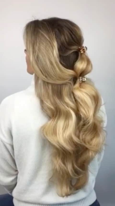 アクセサライズのインスタグラム：「Forgotten how to do anything other than a top-knot? Us too. We’re taking inspo from @michaelgrayhair for our ‘out out’ hair looks 💜  @kimberlywalkermusic   #Accessorize #Accessorizer」