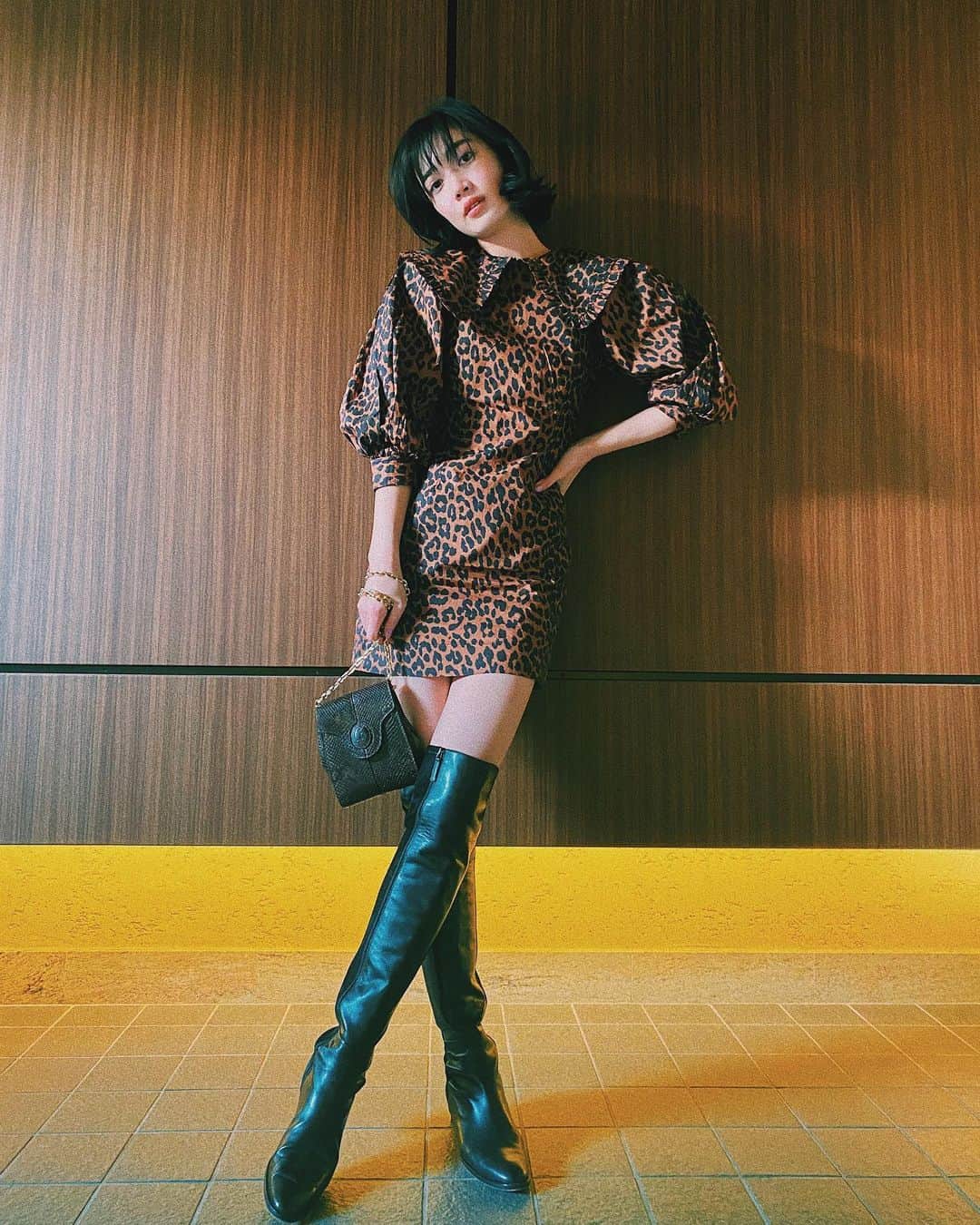 のインスタグラム：「@ganni 👗🐅💕」