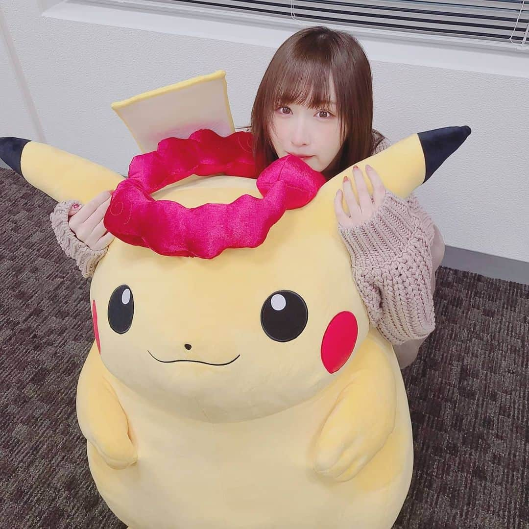 小田桐奈々さんのインスタグラム写真 - (小田桐奈々Instagram)「#pokemon25 * ポケモン25周年おめでとうございます🎊 今までも、これからも、わたしの人生に欠かせないポケモン。 ブリリアントダイヤモンド・シャイニングパールの発売も決まって今年も楽しみなことがいっぱいです。 * キョダイマックスのピカチュウ、ふっくらしてて可愛くてだいすきだー！！！🤤⚡ * * #ポケモン25周年 #pokémonAnniversary #キョダイマックス」2月27日 18時00分 - odagirinana