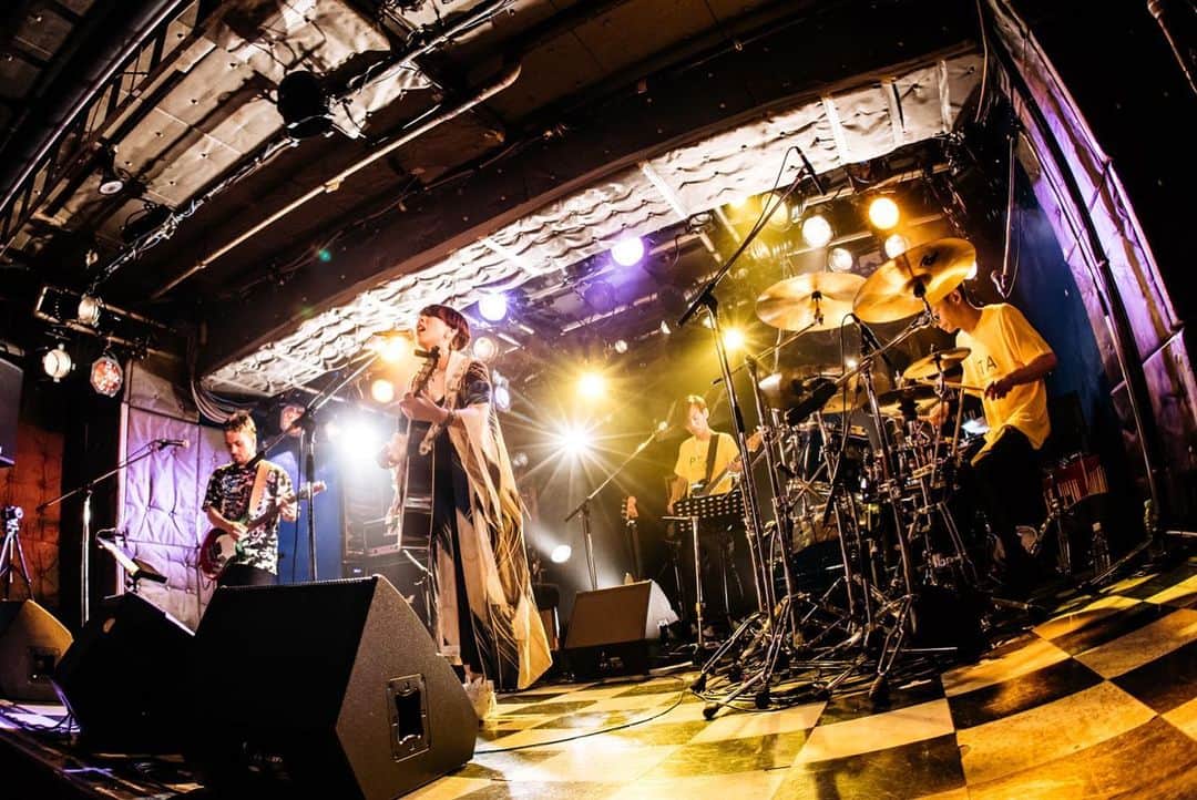 LOVEのインスタグラム：「20201206 Shinjuku LOFT Photography 川島彩水  久々のバンドスタイルとか」