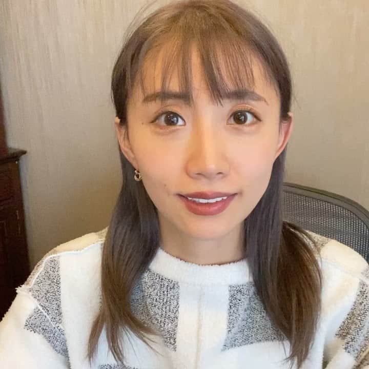光上せあらのインスタグラム：「次の動画は、、  性別について👭👬  のまえに、、  生まれて初めてブリーチしたです🥺  パープルグレー！！😳  仕事復帰したらできない事、 妊娠中しかできない事なんだろと思って  イメチェン！気分転換！ にとても明るくしました🍮  義実家に行く日は黒のスプレーしないとね🤔笑  #ブリーチ　 #としご育児  #年子妊娠中  #年子妊娠中 #11ヶ月差姉妹  #11ヶ月差ベビー  #11ヶ月差年子  #年子　#双子　#産後2ヶ月で妊娠　#第二子　#第二子妊娠中  #  #年子ママ  #年子姉妹  #ハーフの赤ちゃん  #ハーフの女の子  #ハーフの子 #2児の母 #妊娠中 #赤ちゃんのいる生活  #育児日記  #育児  #子育て  #女の子のママ  #女の子ベビー  #子育て  #ママコーデ  #出産  #2児のママ  #妊娠報告  #妊婦」