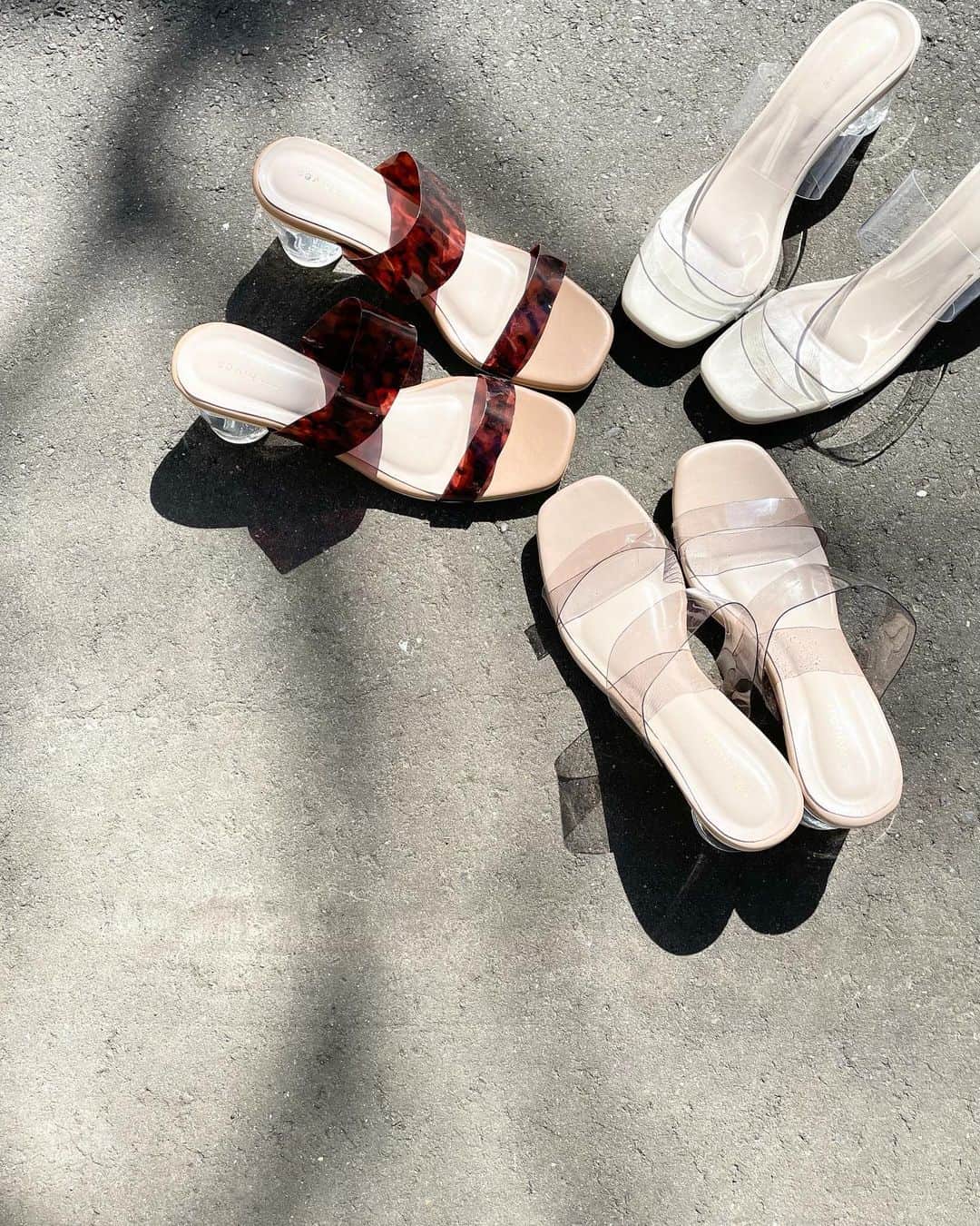 archives_officialさんのインスタグラム写真 - (archives_officialInstagram)「. 　　　　　　　　　 　　　　　　　　　 　　　　　　　　　 S/S shoes preorder＊ 　　　　　　　　　 　　　　　　　　　 #クリアミュールサンダル  #4ラインクリアミュール  #3ラインサンダル  #トンガリバレエ  #チュールミュール  #スクエアチュールパンプス 　　　　　　　　　 　　　　　　　　　 　　　　　　　　　 ＊PMbox・ZOZOTOWNにて 先行予約受付中 　　　　　　　　　 　　　　　　　　　 　　　　　　　　　 .」2月27日 18時41分 - archives__official