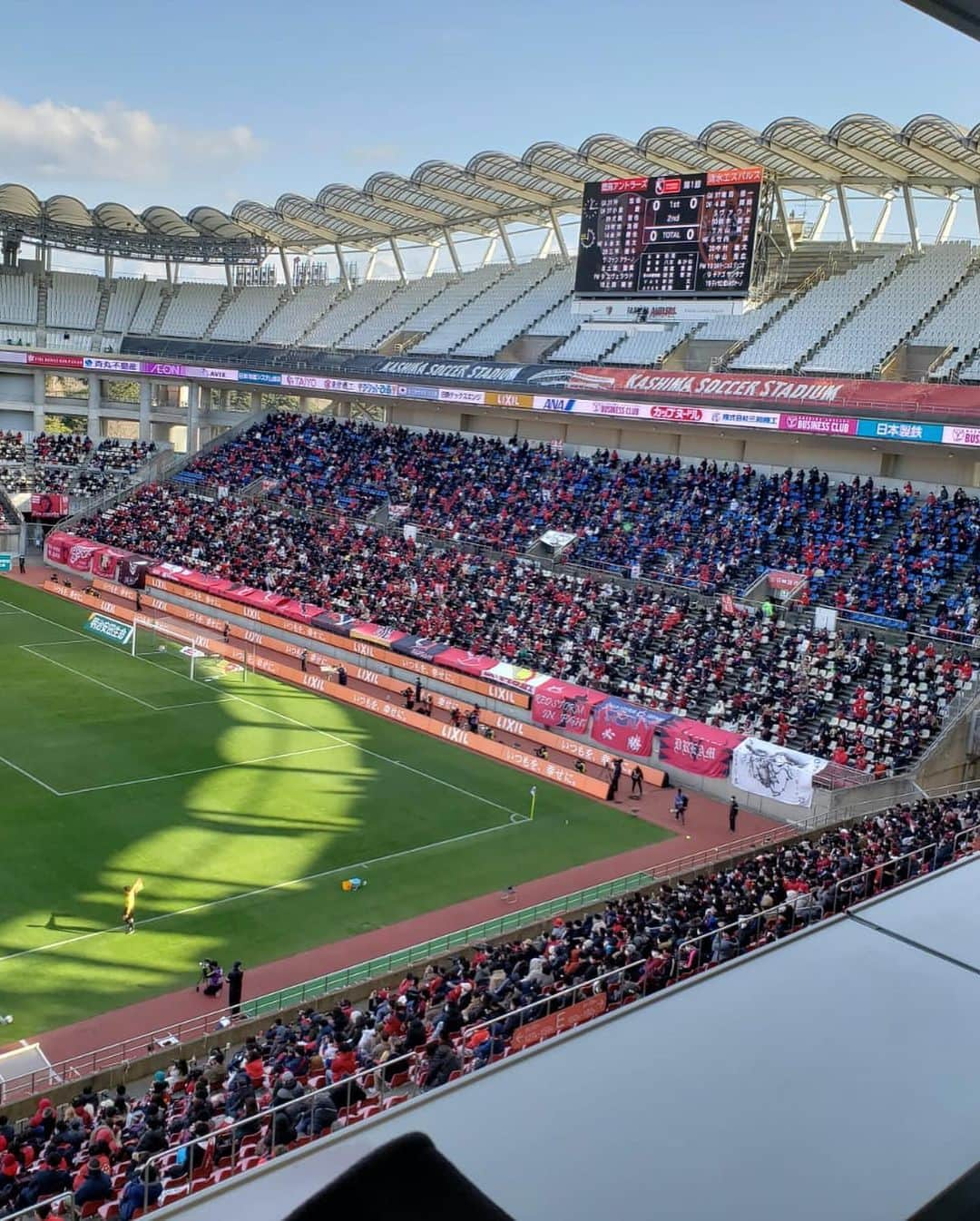 ジーコさんのインスタグラム写真 - (ジーコInstagram)「Foi decepcionante nossa estreia na JLeague perdendo em casa para o Shimizu por 3x1. Tres anos  seguidos começando com derrota. Fizemos 1x0 no 2 tempo depois de mandar 3 bolas na trave e depois do nosso gol, em 15min sofremos um apagão e tomamos 3 gols. Bola pra frente e seguir na luta todos juntos.」2月27日 18時49分 - zico