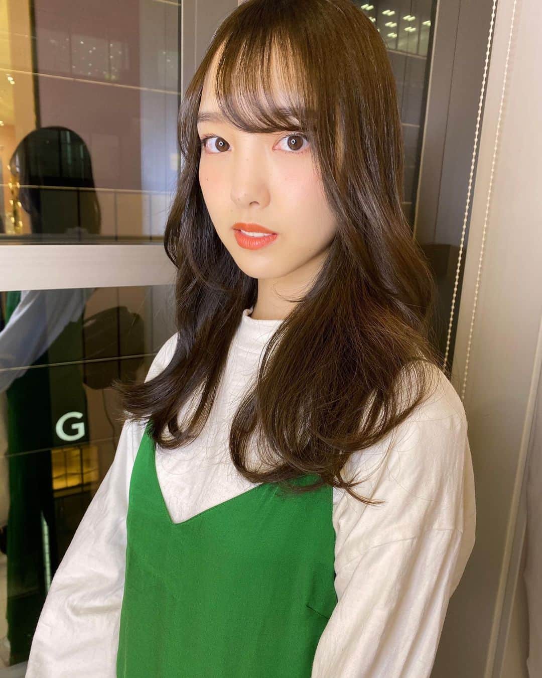 飯窪春菜のインスタグラム：「🫒🫒🫒 ビフォアフ撮っておけば良かった👶🏻 #hairstyle #haircolor」