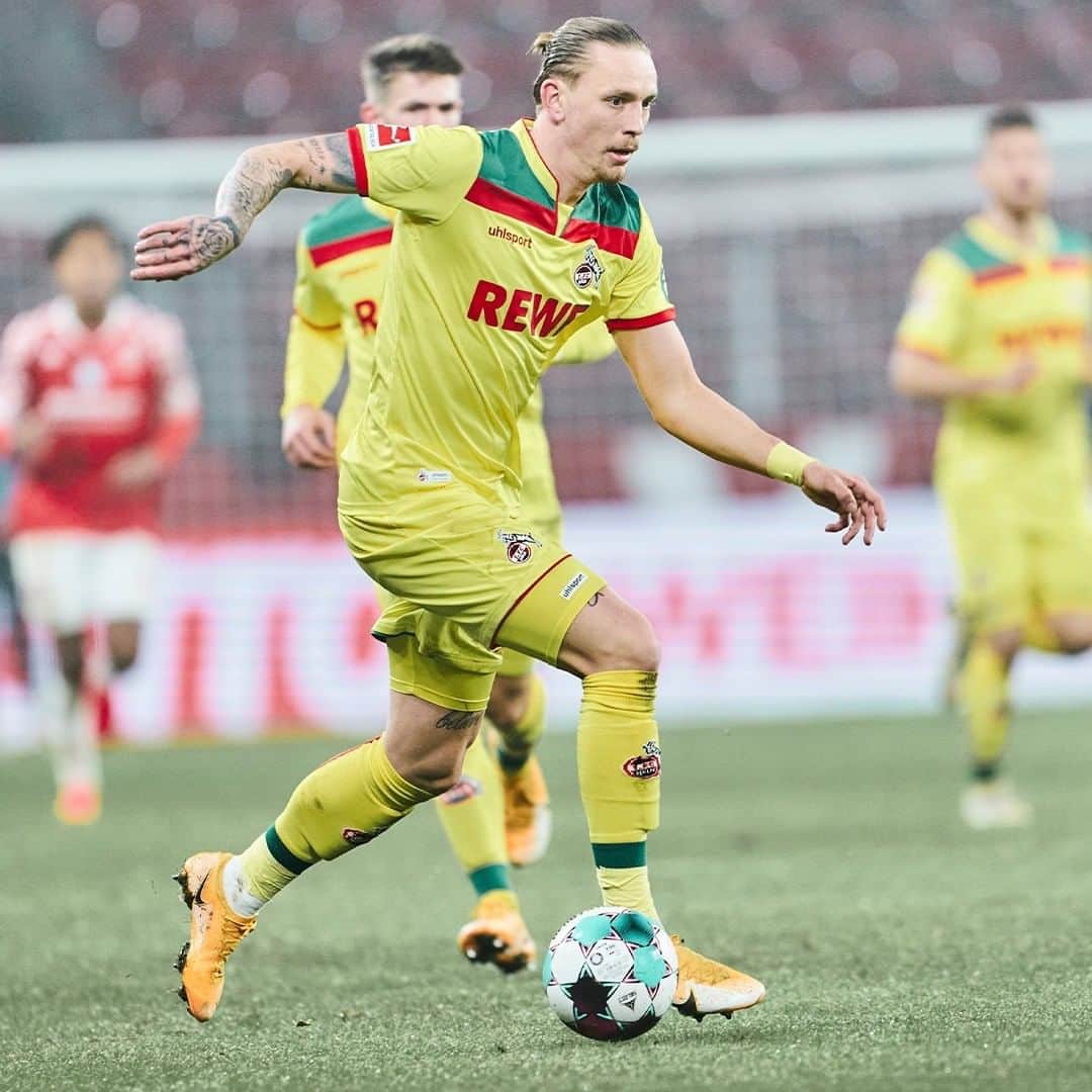 のインスタグラム：「⁉ Wann hat der #effzeh zuletzt in München gewonnen und welche #effzeh-Spieler sind in München geboren? 🤔 @mariuswolf27 schlägt sich ganz gut im Matchday-Quiz vor #FCBKOE.  ___ Das Matchday-Quiz wird präsentiert vom Partner des Tages @bwin.」