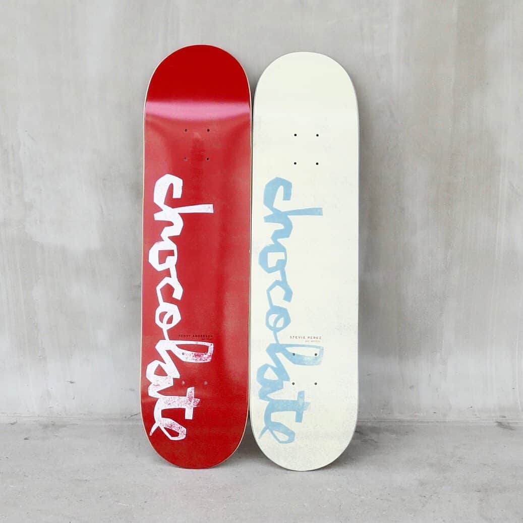 スケートボードのカリフォルニアストリートさんのインスタグラム写真 - (スケートボードのカリフォルニアストリートInstagram)「CHOCOLATE から🆕シグネチャーデッキ入荷しました🍫遅めのバレンタインか、ホワイトデーのお返しにいかがでしょうか？😊 @chocolateskateboards  #chocolateskateboards #チョコレート #skateboard #skateboarding #skater #カリフォルニアストリート #カリスト #スケートボード #スケボー #スケーター #californiastreet #calst」2月27日 19時20分 - california_street