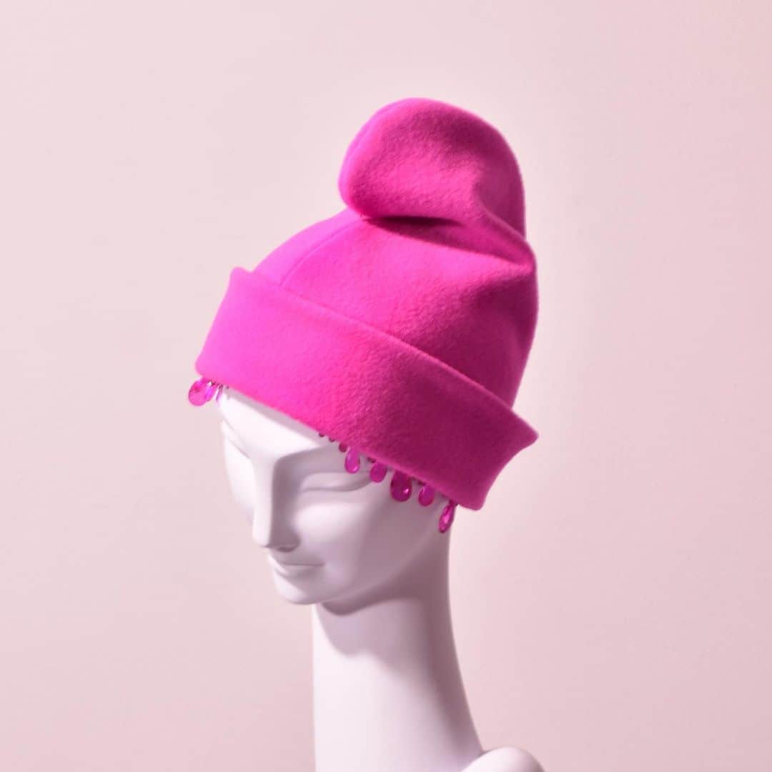 スティーブンジョーンズさんのインスタグラム写真 - (スティーブンジョーンズInstagram)「French Kiss AH 21 Coquette - Revolutionary Phrygian helmet in brushed wool with crystal drops.」2月27日 19時35分 - stephenjonesmillinery