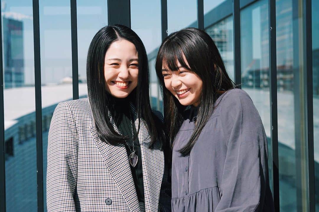 加藤梨里香のインスタグラム：「Aru&Ririka . photo by @kawabata_hikaru  . #ladybirdladybird #🐞  #テントウムシのアン」