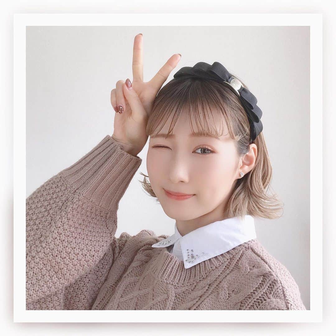 のインスタグラム：「前髪ちょこっと切ってセンター分けにカチューシャつけてみた🥰🎗」