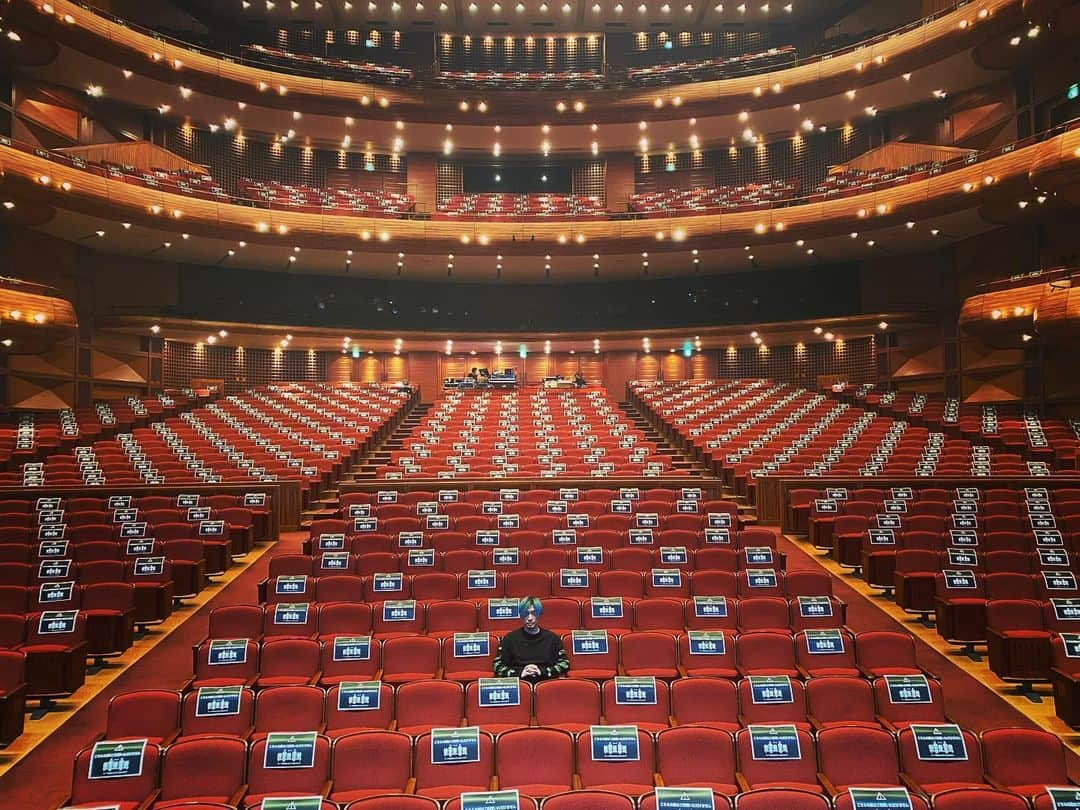 ナカヤマシンペイさんのインスタグラム写真 - (ナカヤマシンペイInstagram)「神戸国際会館こくさいホール」2月27日 20時04分 - shinpei_nakayama