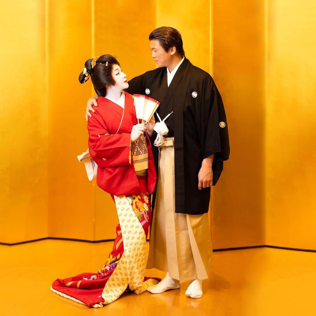 Syahriniのインスタグラム：「• Ni Nen Me No Kekkon Oiwai Omedetou Anata ! ... Aishiteru @reinobarack   _________________ 𝓢𝓨𝓡______________  #PrincesSyahrini #Tokyo_February27_2021 #2ndWeddingAnniversary」