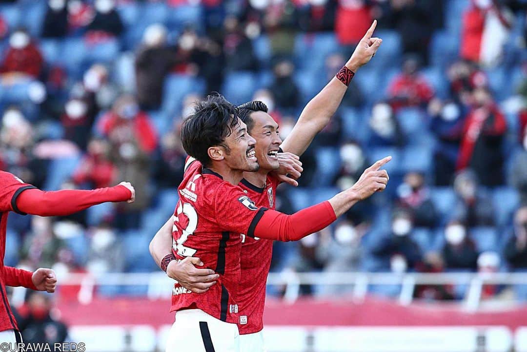 のインスタグラム：「開幕戦‼︎ もっと良くなるし、 もっといいチームになる！ そう感じる事が出来たし、 皆さんにもそう思って頂けたんではないでしょうか！ さぁ、ここから出発！  #開幕戦  #urawareds #槙野智章 #makino」