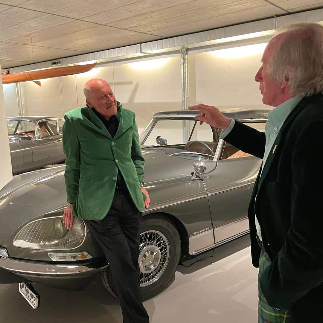 ノーマン・フォスターさんのインスタグラム写真 - (ノーマン・フォスターInstagram)「With friends John Ritblat and Jackie Stewart checking out cars .」2月27日 20時22分 - officialnormanfoster