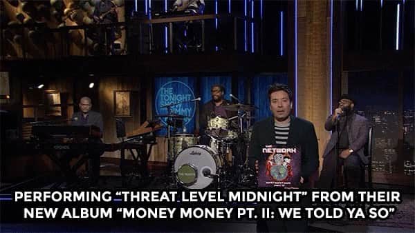 Green Dayのインスタグラム：「We have nothing but the highest level of respect and admiration for @questlove, but even he thinks we’re @thenetwork?!」