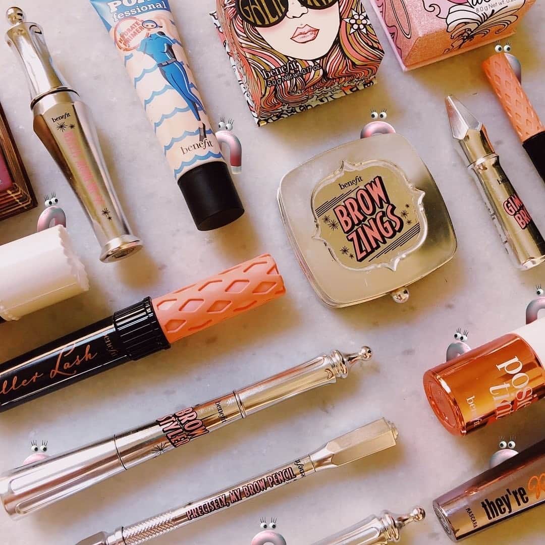Benefit Cosmeticsさんのインスタグラム写真 - (Benefit CosmeticsInstagram)「How many MAGNETS can you spot?! Count them all and you could WIN our NEW #theyrerealmagnet mascara! 👇⚡️ #benefit」2月28日 6時48分 - benefitcosmetics