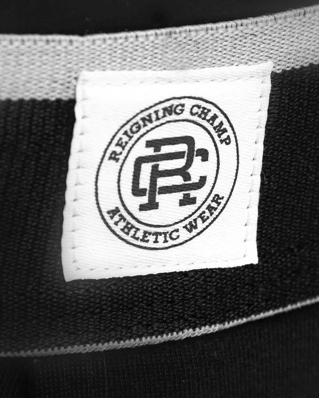 Stanceさんのインスタグラム写真 - (StanceInstagram)「Masters of simplicity... Our continued partnership with athletic apperal brand @reigningchamp features all gender athletic tab, and crew styles built with Stances’ FEEL360 technology for total  climate control. To round out the collection we just re-stocked our co-branded 6” cotton boxer brief featuring smooth core flex waistband for amazing comfort. Available now on Stance.com. 💪」2月28日 7時04分 - stanceofficial