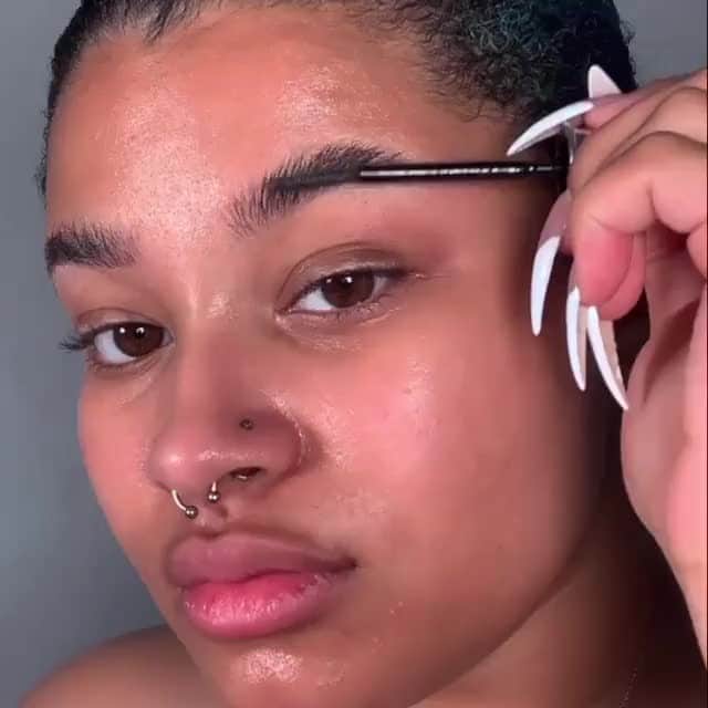LORACのインスタグラム