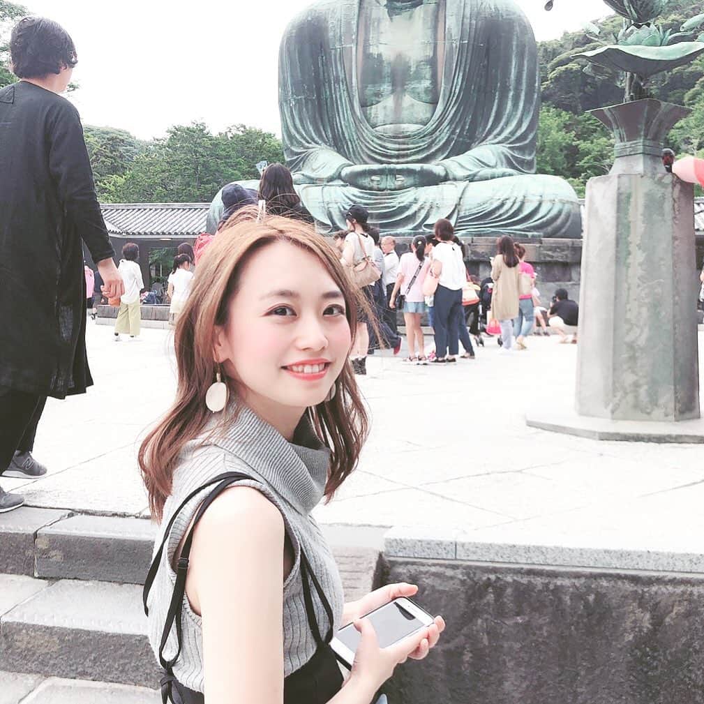 丸山奏子さんのインスタグラム写真 - (丸山奏子Instagram)「2年前みたいな髪型にしたいな。 前髪あるかないかでかなり印象がかわるきがする🤔  髪の毛を自由自在に伸ばしたり縮めたりする能力があったらいいのになぁ😆」2月27日 22時52分 - maruko.ochibi