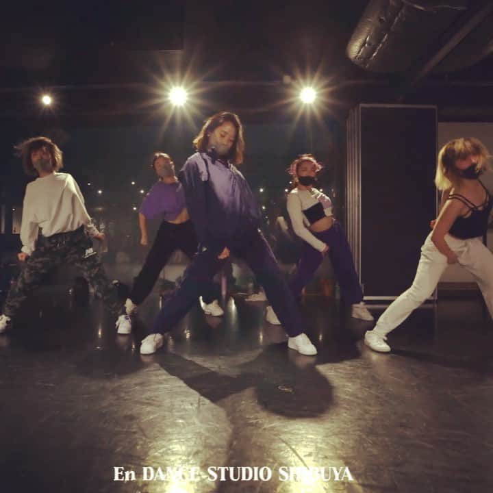 のインスタグラム：「Boys🖤 @britneyspears  @ew_pharmacy  #boys #britneyspears #pharrellwilliams   2人アカウント分からずごめんね😢」