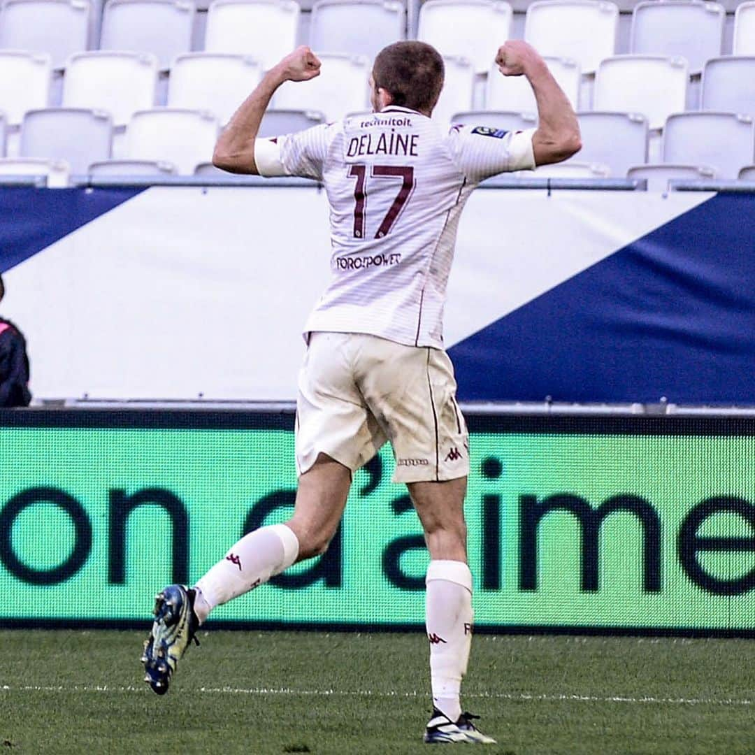 リーグ・アンさんのインスタグラム写真 - (リーグ・アンInstagram)「🔥 Le @fcmetz enchaîne et s’impose au @matmut.atl !  2 wins in a row for Metz!  #Ligue1UberEats #FCGBFCM」2月27日 23時04分 - ligue1ubereats