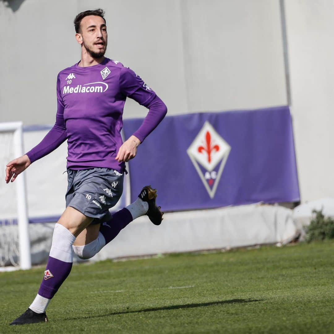 ACFフィオレンティーナさんのインスタグラム写真 - (ACFフィオレンティーナInstagram)「🔜 #UdineseFiorentina 💪  #ForzaViola 💜 #Fiorentina #ACFFiorentina #Pezzella #Castrovilli #MartinezQuarta #Vlahovic」2月27日 23時55分 - acffiorentina