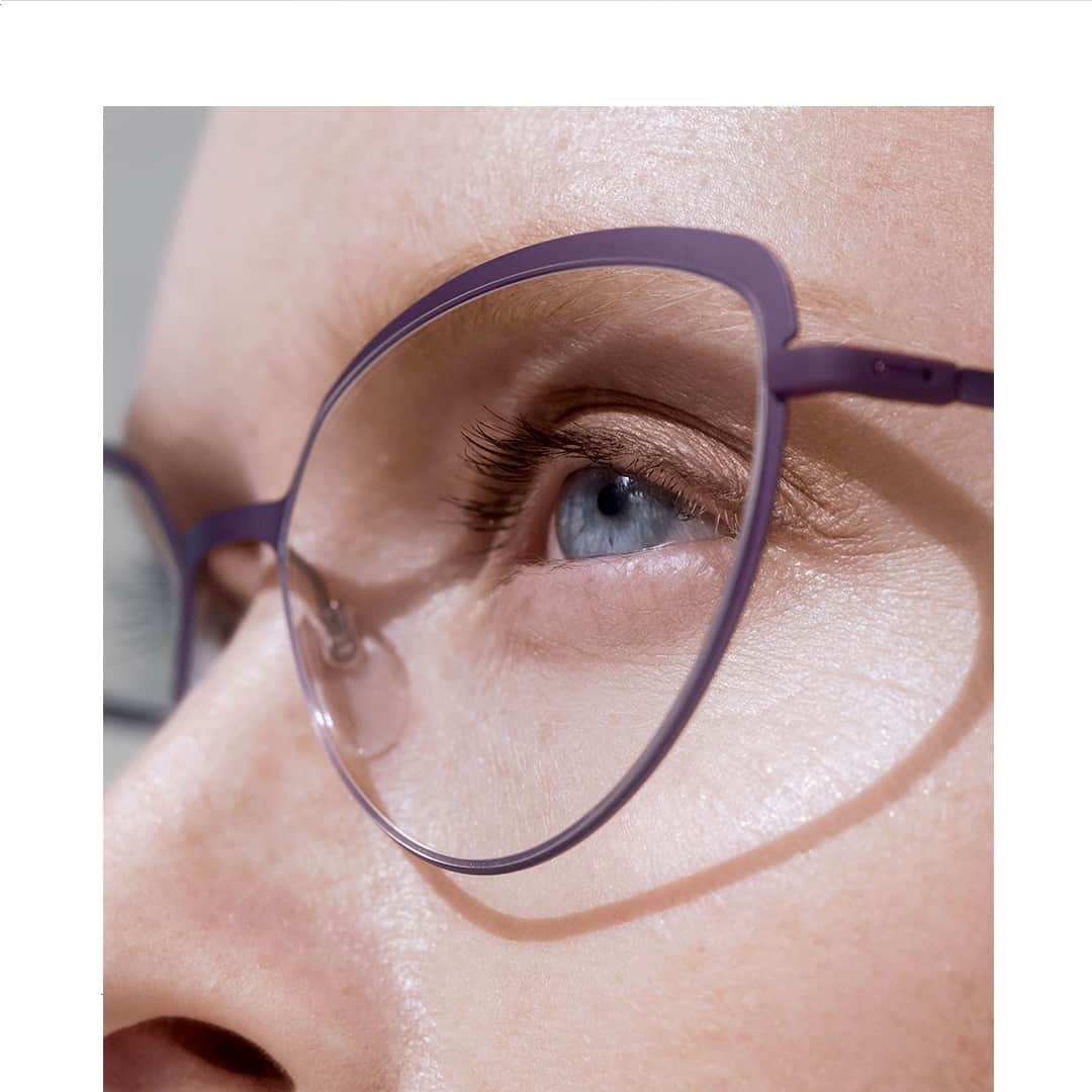 シルエットのインスタグラム：「A hint of color, like smooth Velvet Cassis, brings an elegant twist to your look in one of the lightest full-rim frames you'll ever wear.  Featuring: Lite Wave 5532⁠ .⁠ .⁠ .⁠ #silhouetteeyewear #tryitwearitloveit #eyeweardesign #luxuryeyewear #fashioneyewear #opticalframes」