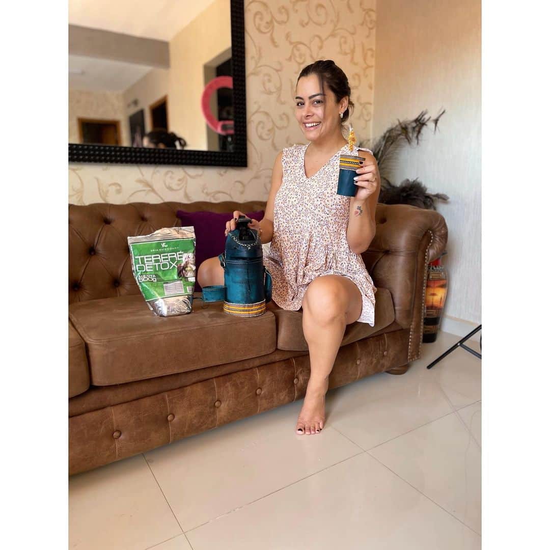 のインスタグラム：「Lindo Sábado...! Disfrutando un rico #terere #detox #menta   Un día caluroso 🔥✔️ pero REFRESCANTE 🥰 @importadora_esbelt」