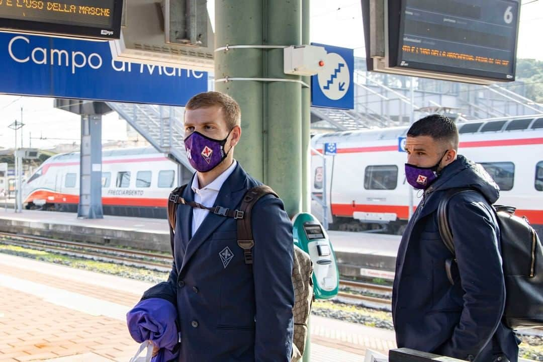 ACFフィオレンティーナさんのインスタグラム写真 - (ACFフィオレンティーナInstagram)「VERSO UDINE | 🚊  @frecciarossaofficial    #ForzaViola 💜 #Fiorentina  #UdineseFiorentina #UDIvFIO  #trenoufficiale」2月28日 0時43分 - acffiorentina