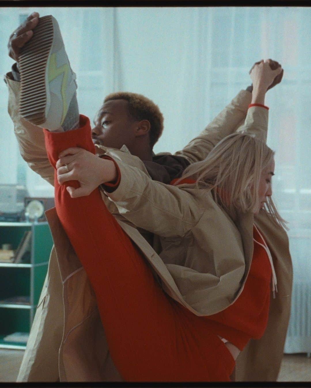 ラグ&ボーンのインスタグラム：「Times Change: a rag & bone story. Coming March 1st.」