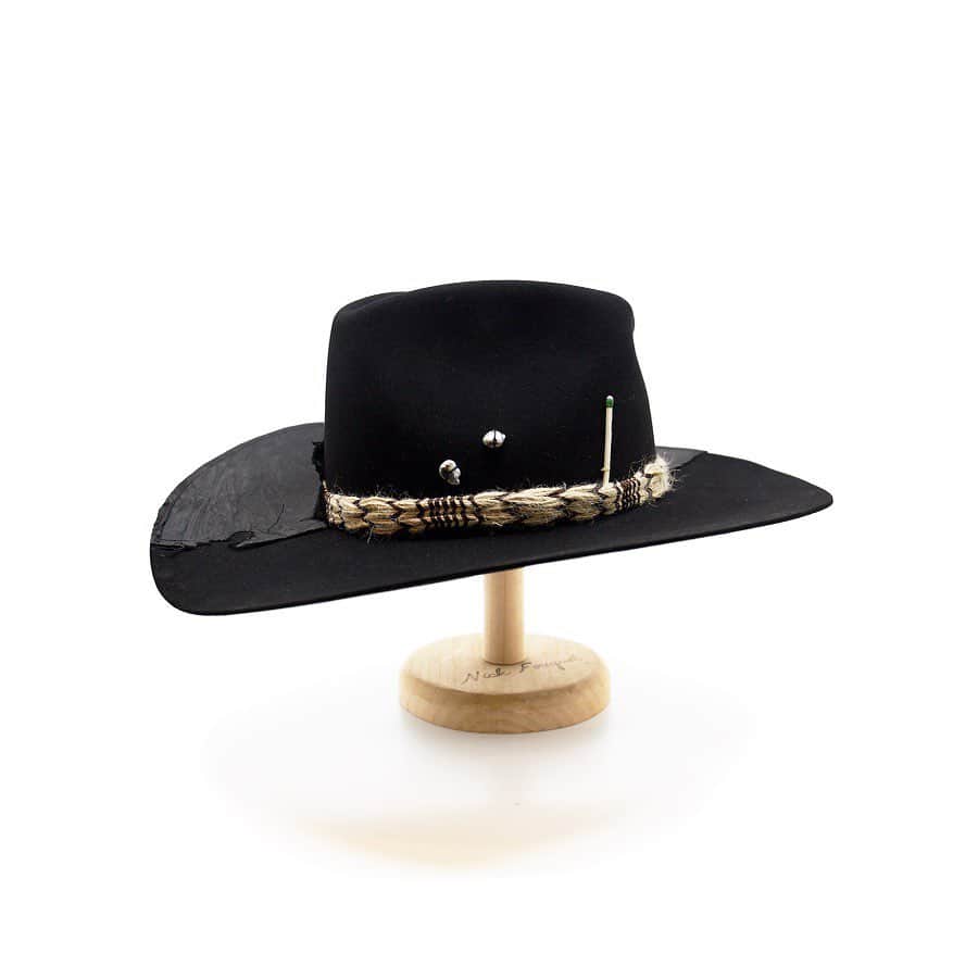Nick Fouquetのインスタグラム：「Vitkac western exclusive 💥 Inspired to make a modern western silhouette with the soul of true American ranch vibes. These pieces are special for Vitkac. This exclusive western tear drop with a spine and braided twine connected to a black borello leather. Flanged to the sides and 2 black keshi pearls.」